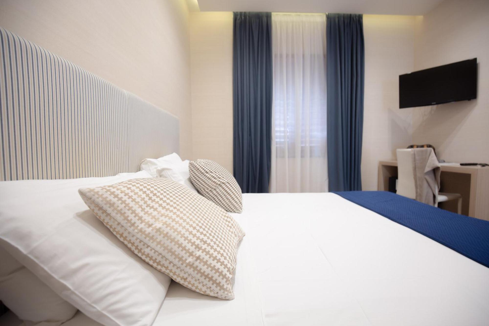 Hr Hotel & Spa ピアーノ・ディ・ソッレント エクステリア 写真